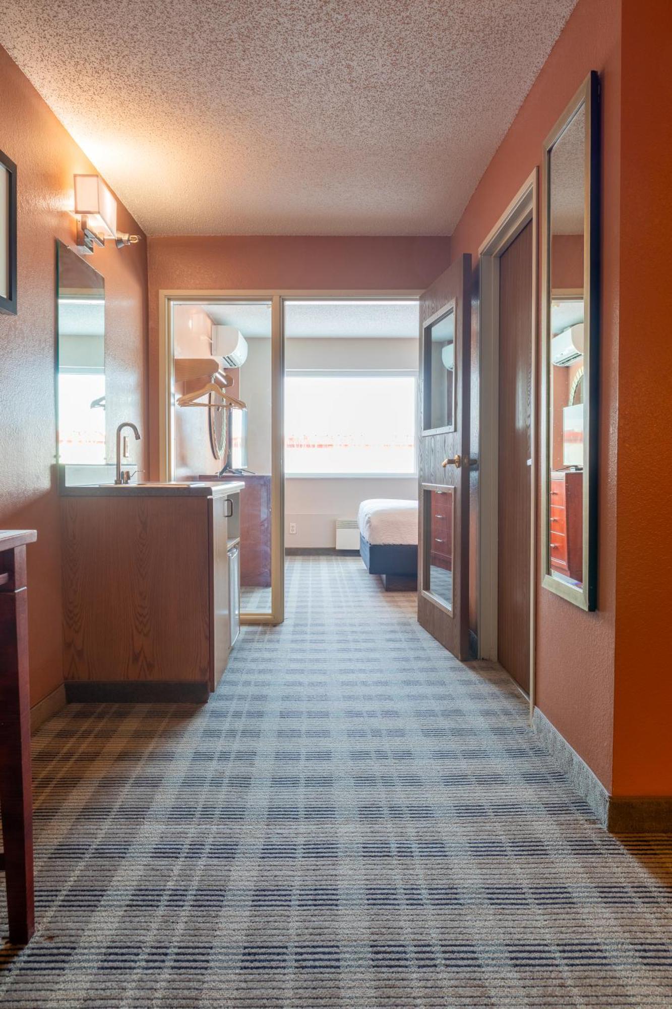 Norland Inn & Suites Roseau الغرفة الصورة