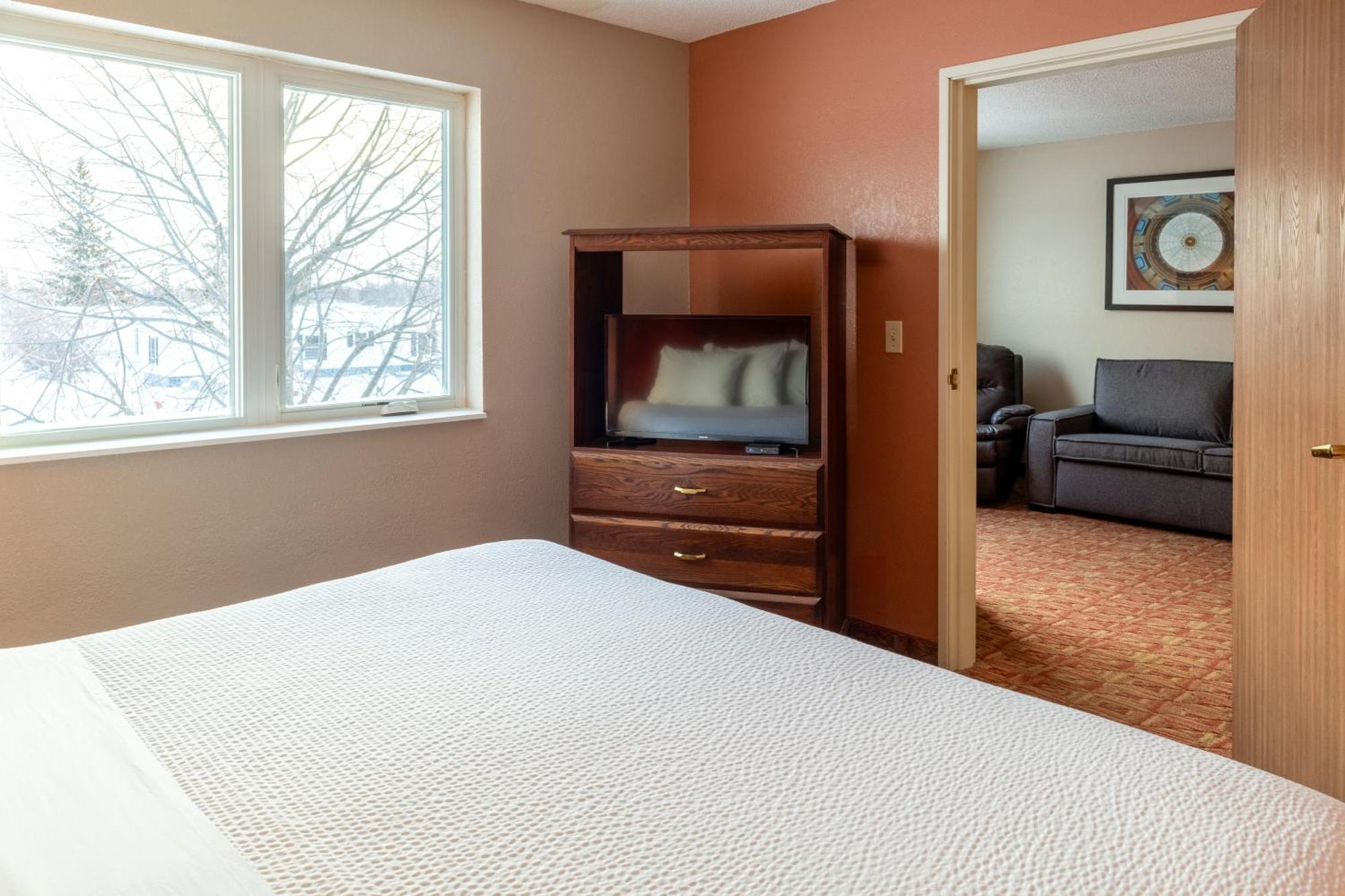 Norland Inn & Suites Roseau الغرفة الصورة